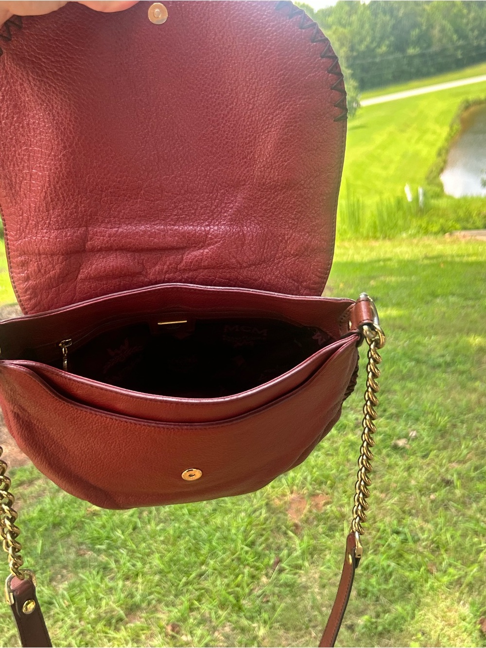 MCM Burgundy Pebbled Leather Flap Crossbody Shoulder Bag Made in Korea - Picture 6 of 13